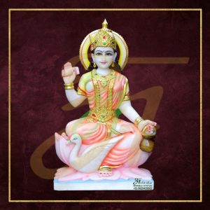 Gayatri Mata Statue 03